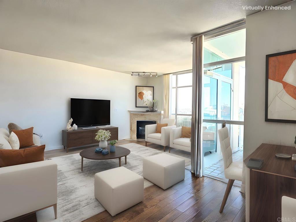 Photo of Listing #PTP2505793