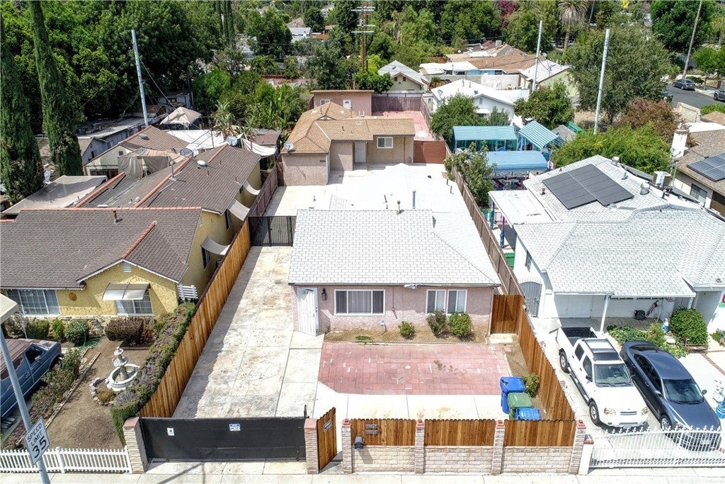 Photo of Listing #SR25171948