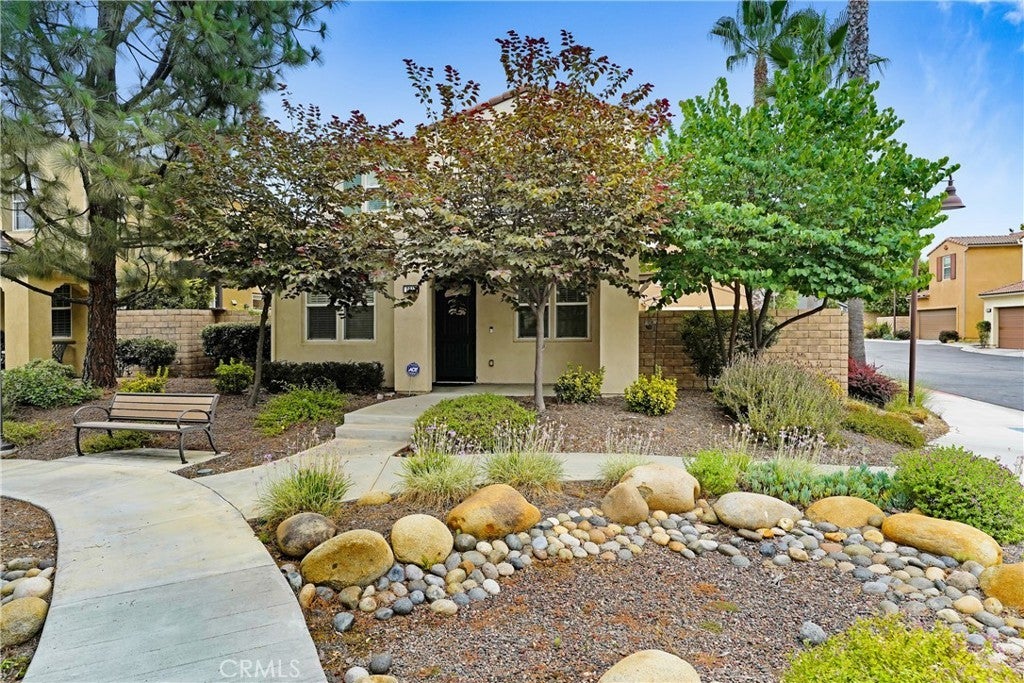 Photo of Listing #SR25172001