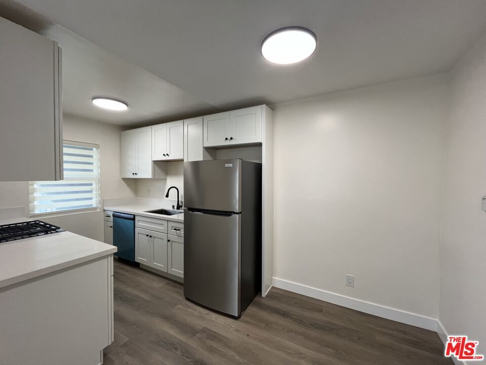 Photo of Listing #25572267