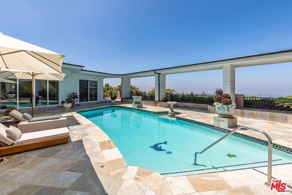 Photo of Listing #25572361