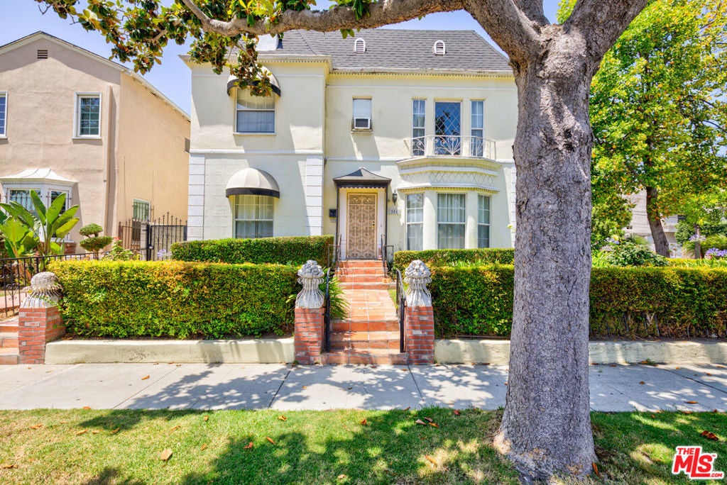 Photo of Listing #25572237