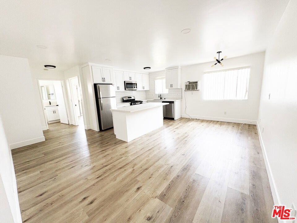 Photo of Listing #25572731