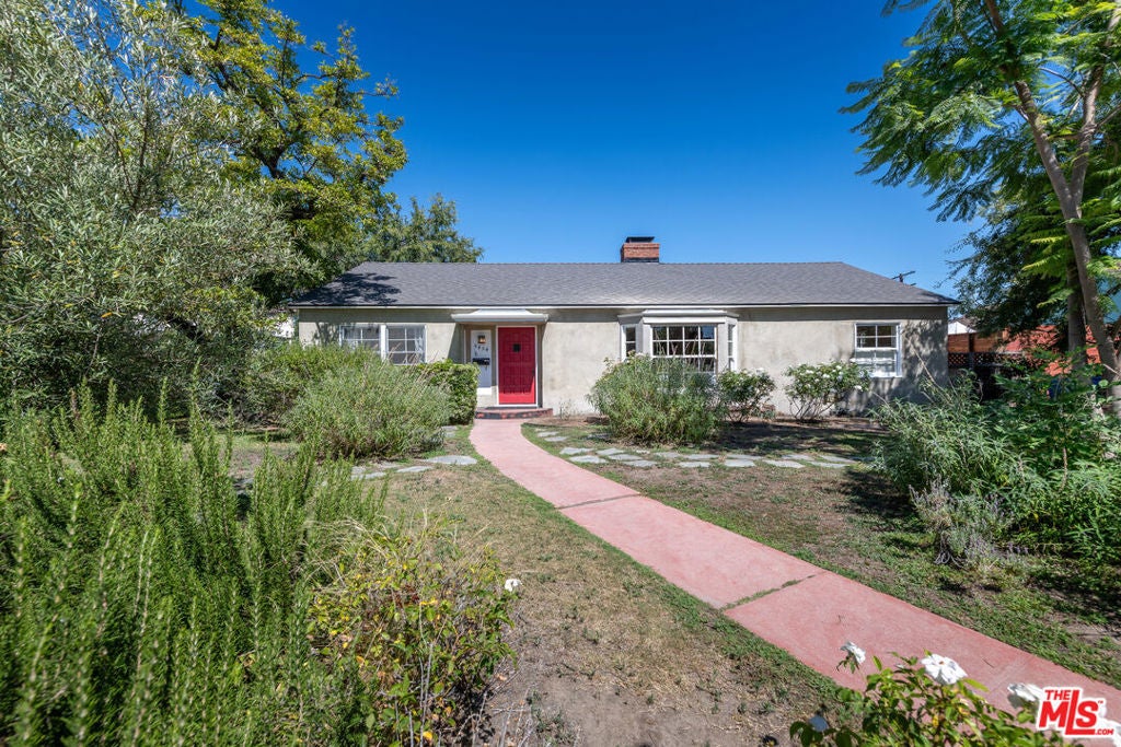 Photo of Listing #25572421