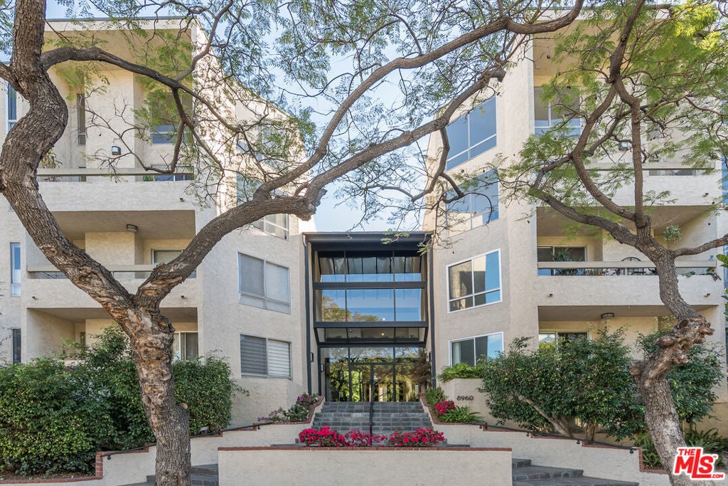 Photo of Listing #25572847