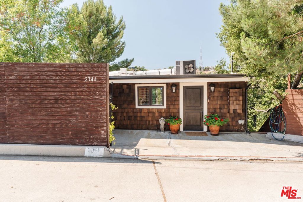 Photo of Listing #25572321