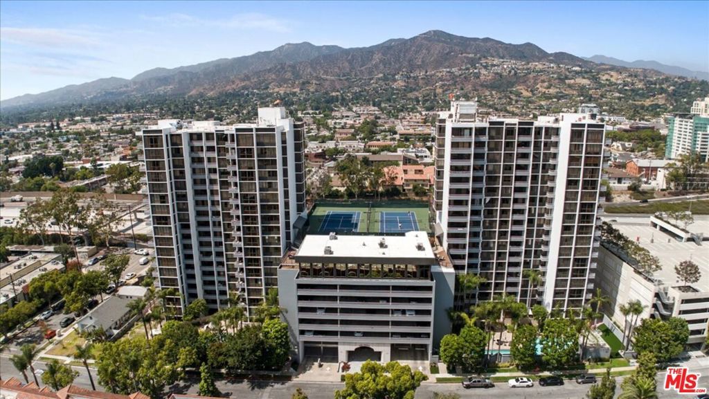 Photo of Listing #25572765