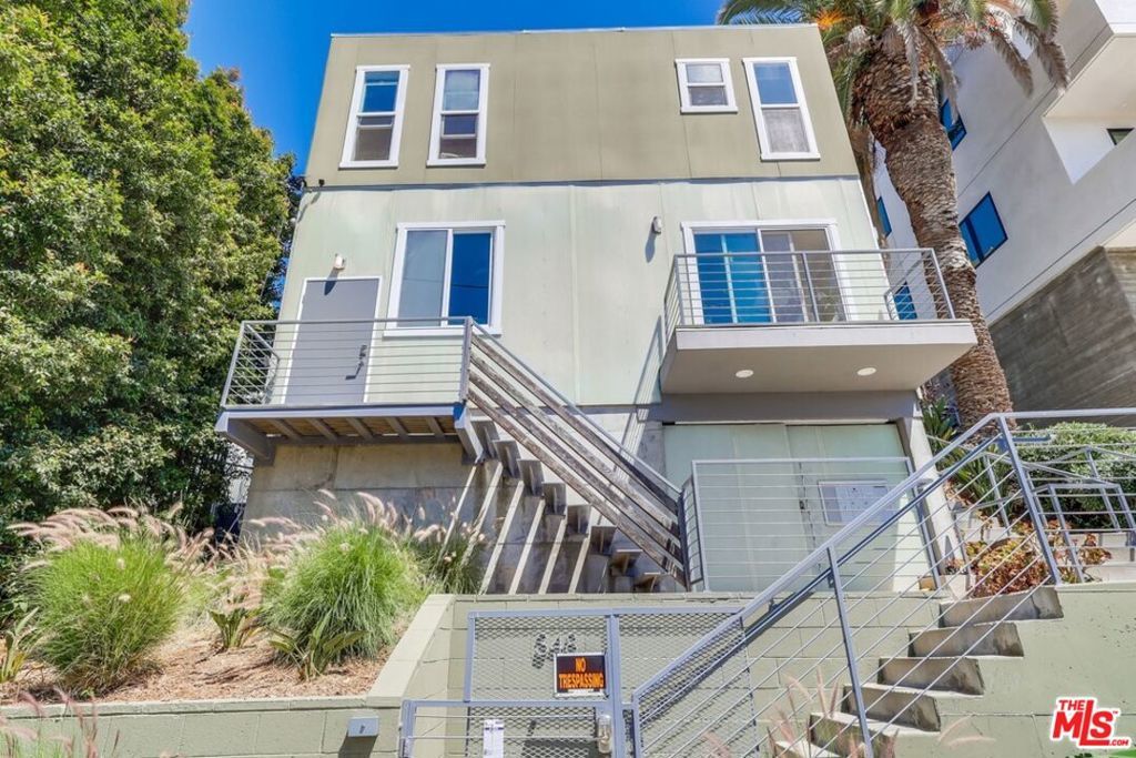 Photo of Listing #25572375