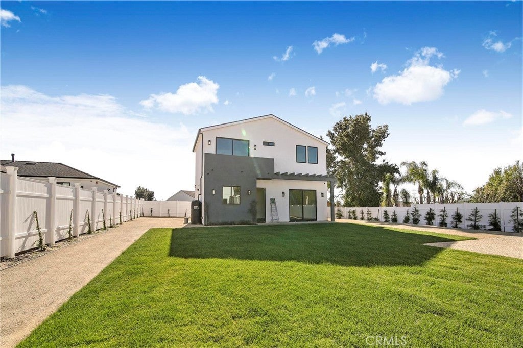 Photo of Listing #SR25172968