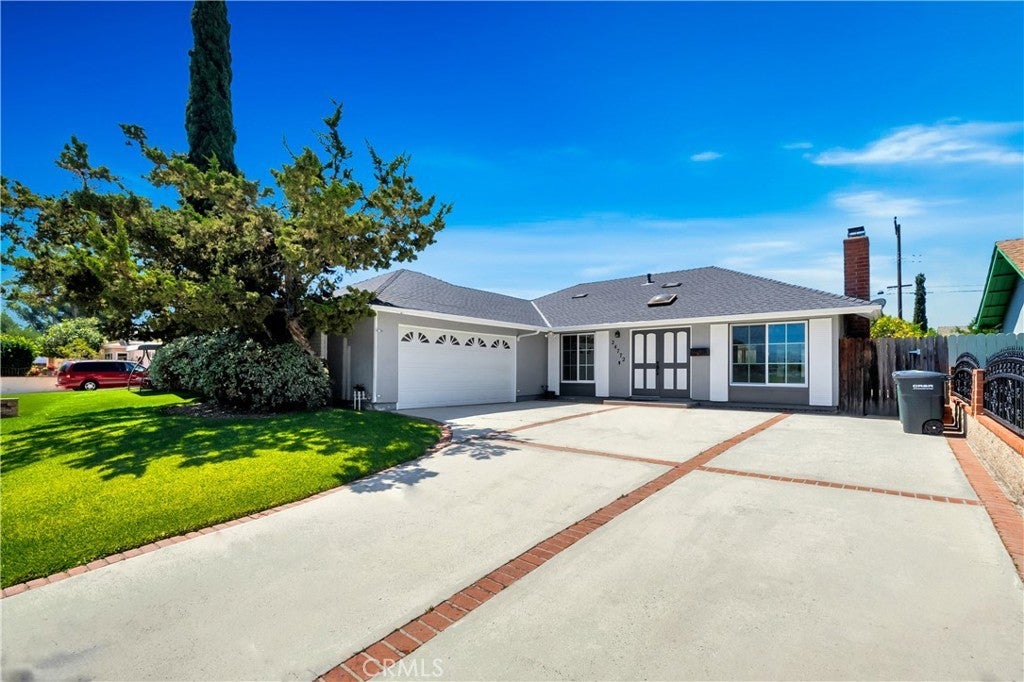 Photo of Listing #OC25172577