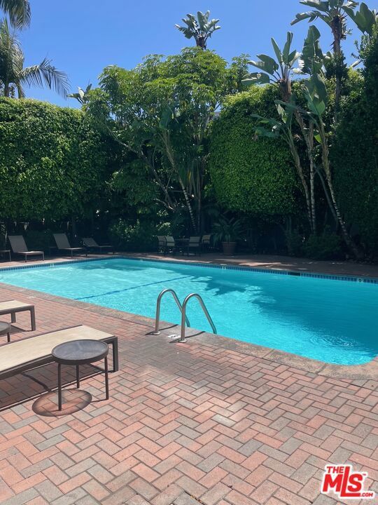 Photo of Listing #25572707