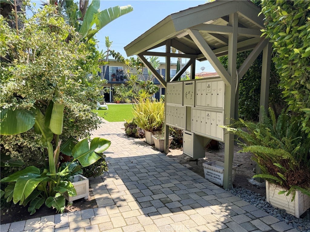 Photo of Listing #SR25173530