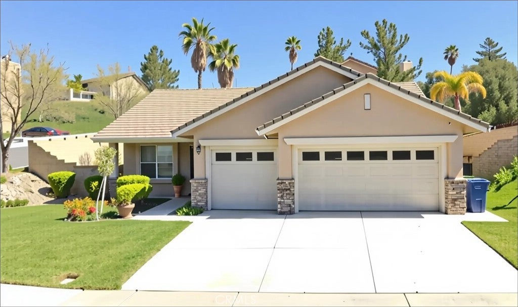 Photo of Listing #SR25173823