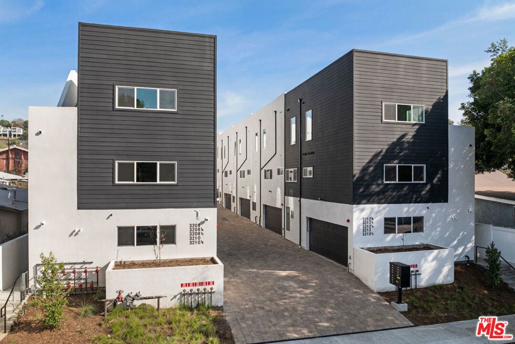 Photo of Listing #25573183