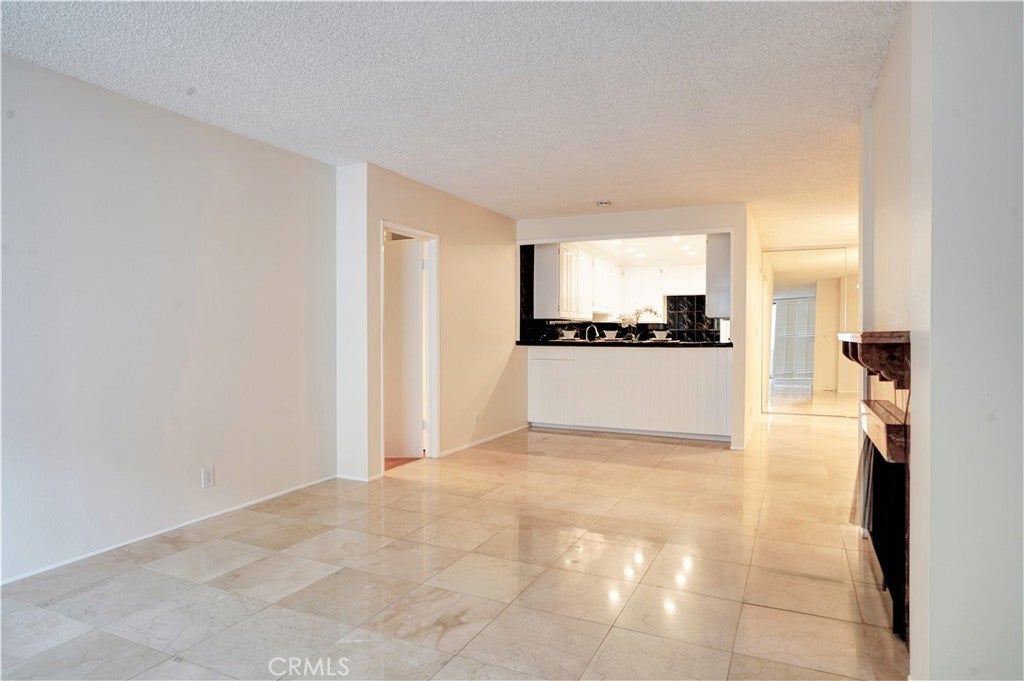 Photo of Listing #OC25173981