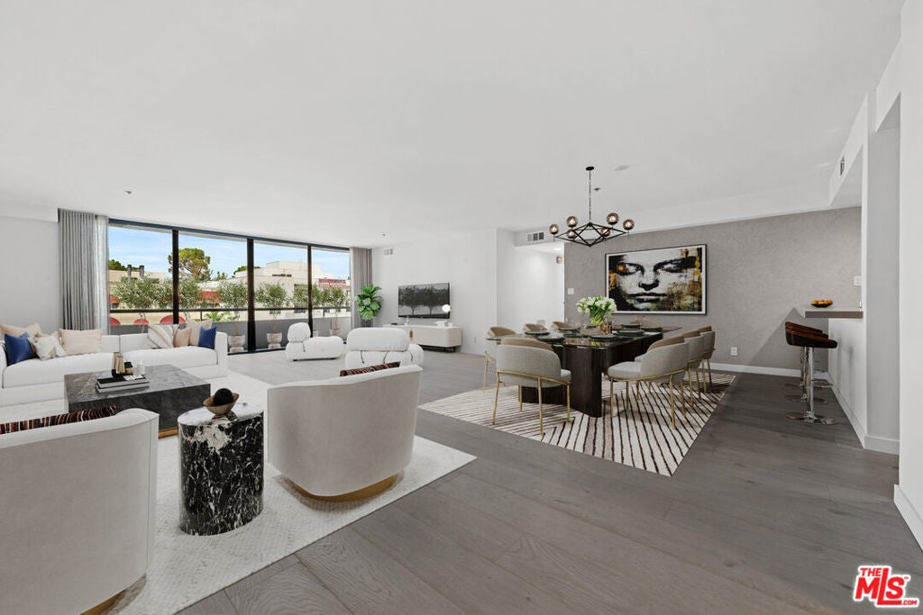 Photo of Listing #25573531