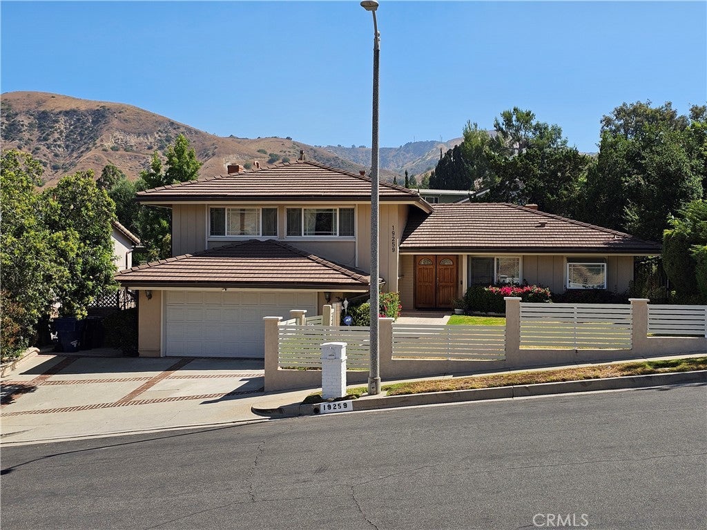 Photo of Listing #SR25174521