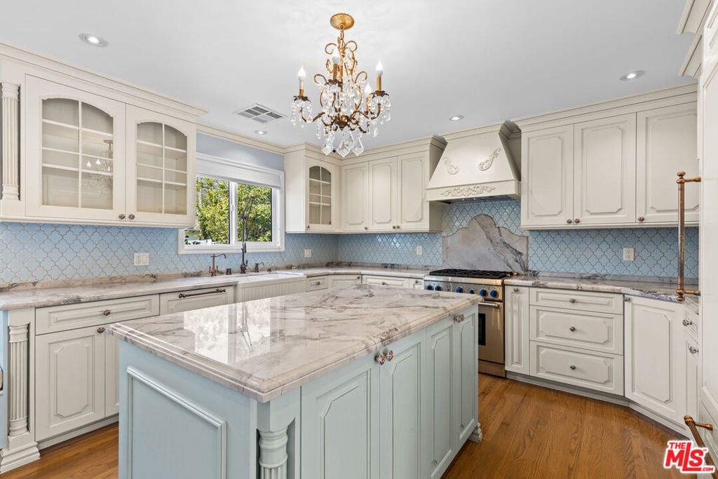 Photo of Listing #25572139