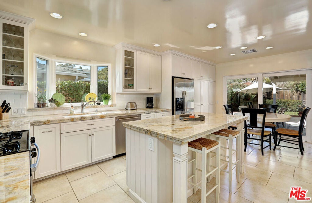 Photo of Listing #25574101