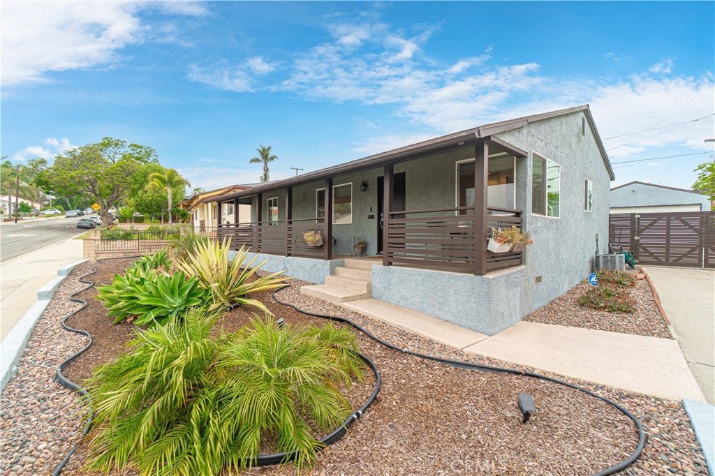 Photo of Listing #SB25175720