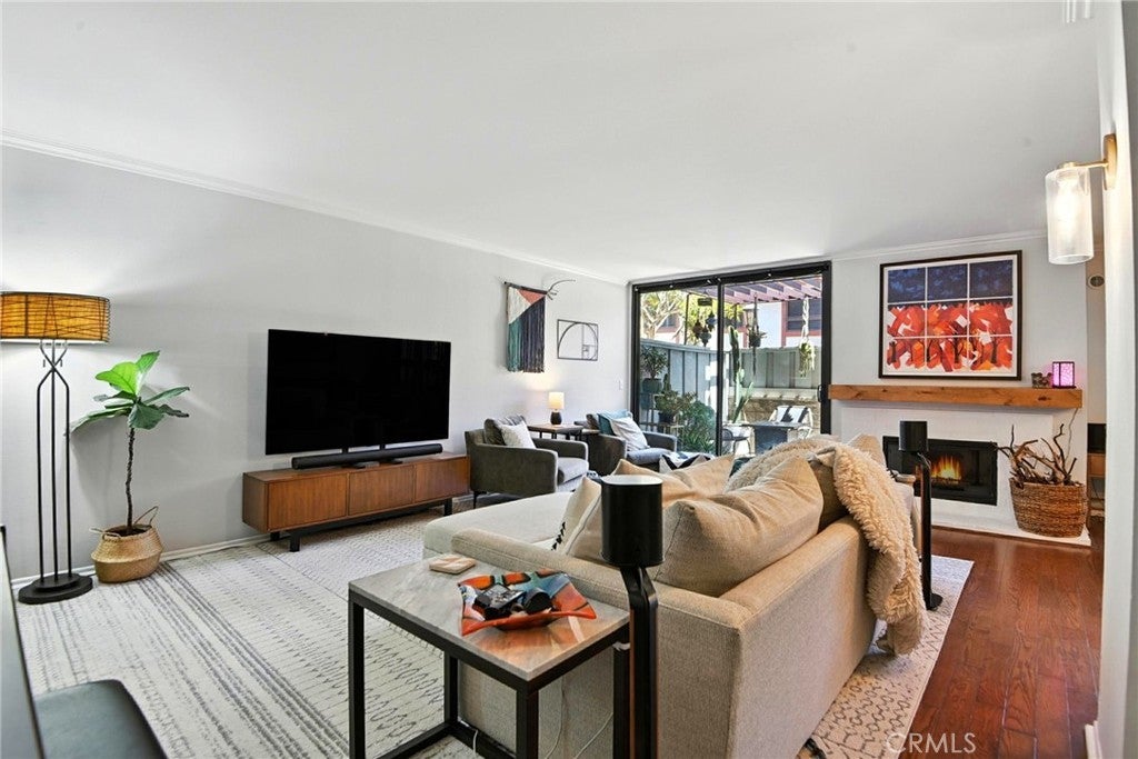 Photo of Listing #SB25174902