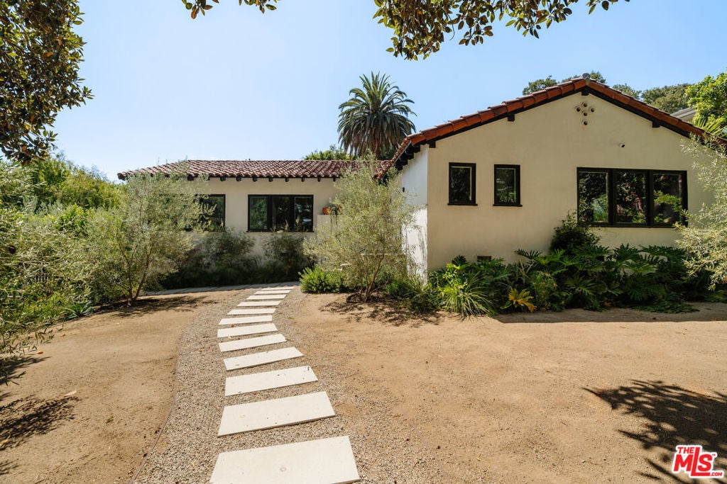 Photo of Listing #25574183