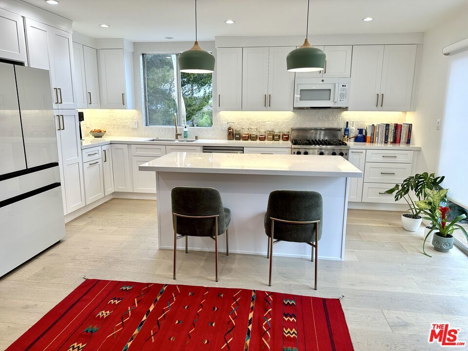 Photo of Listing #25574611