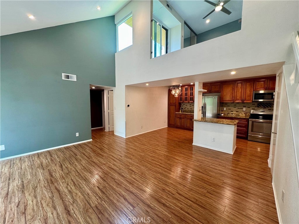 Photo of Listing #PW25177491