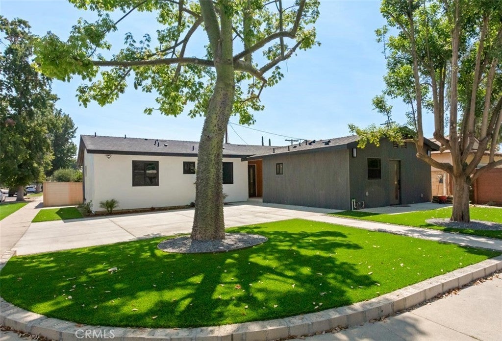 Photo of Listing #SR25177891