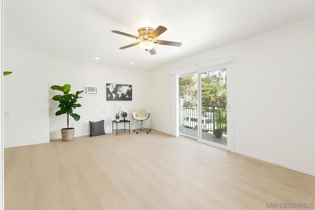 Photo of Listing #250035630SD