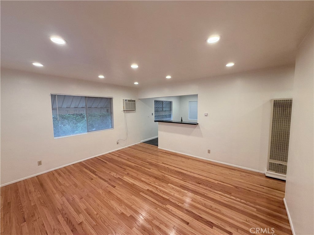 Photo of Listing #WS25177365