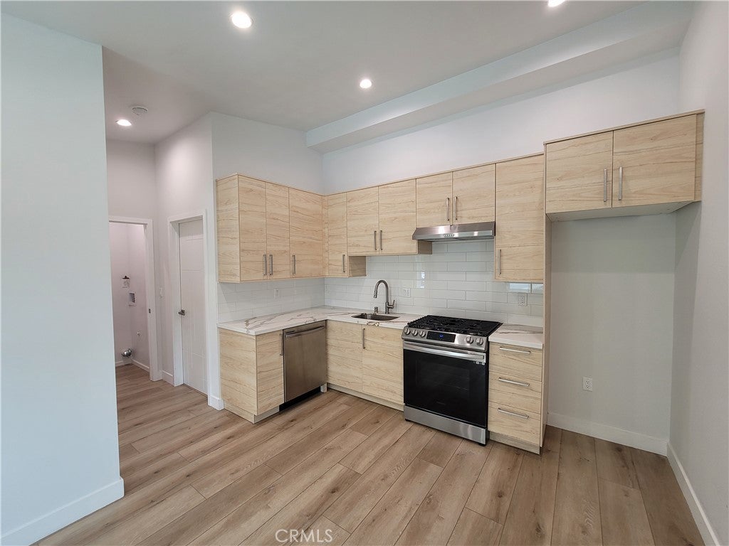 Photo of Listing #SR25178820