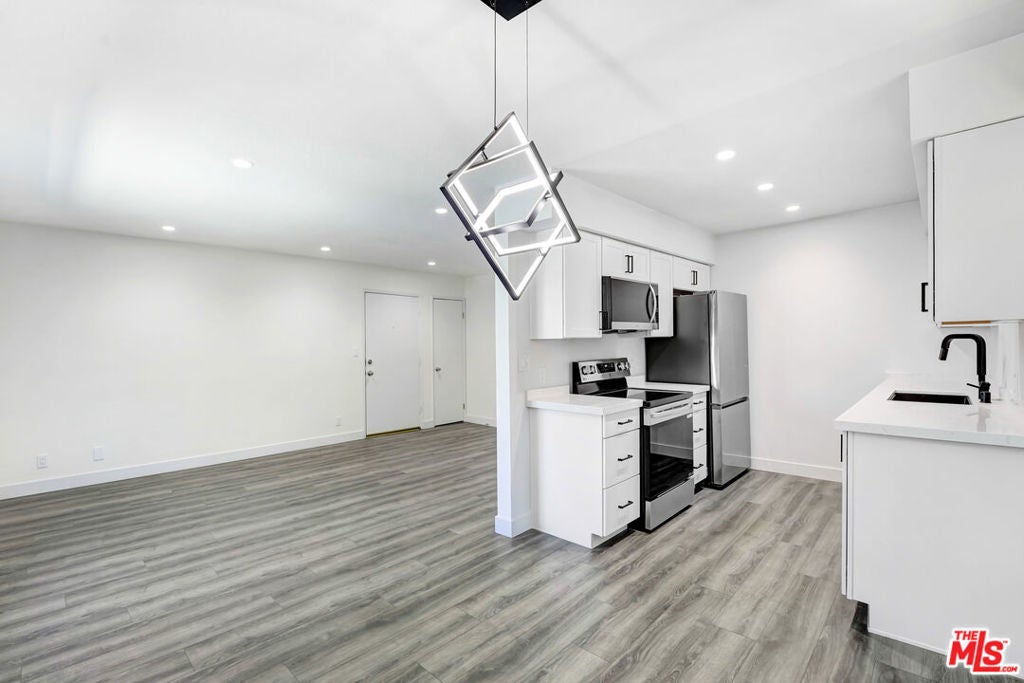 Photo of Listing #25575983