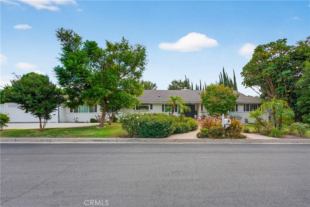 Photo of Listing #SR25170824