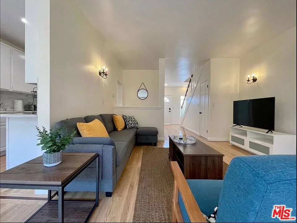 Photo of Listing #25576279