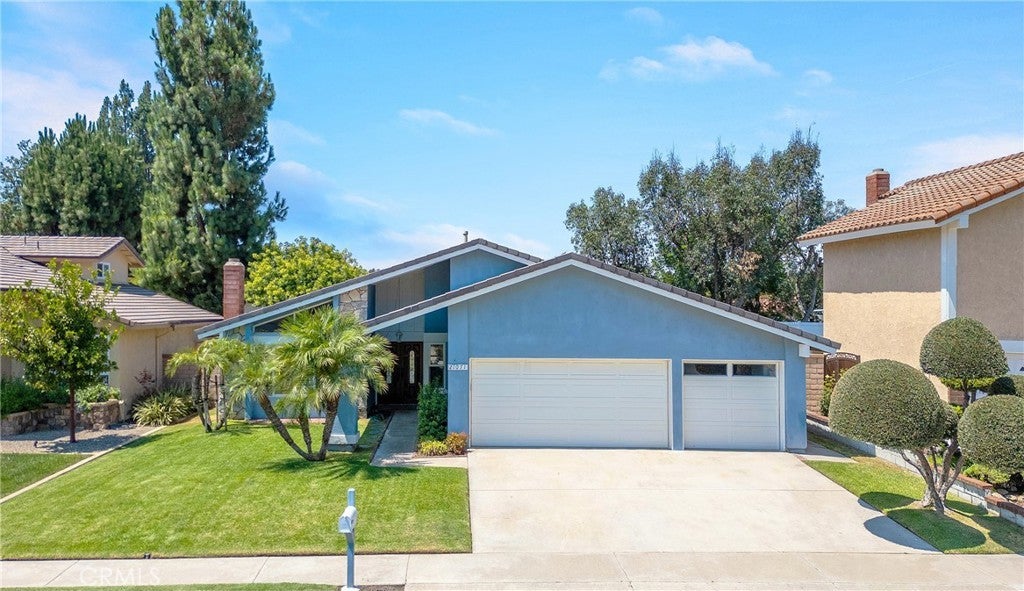 Photo of Listing #OC25179457