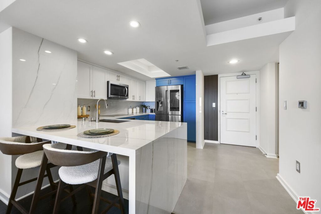 Photo of Listing #25576425