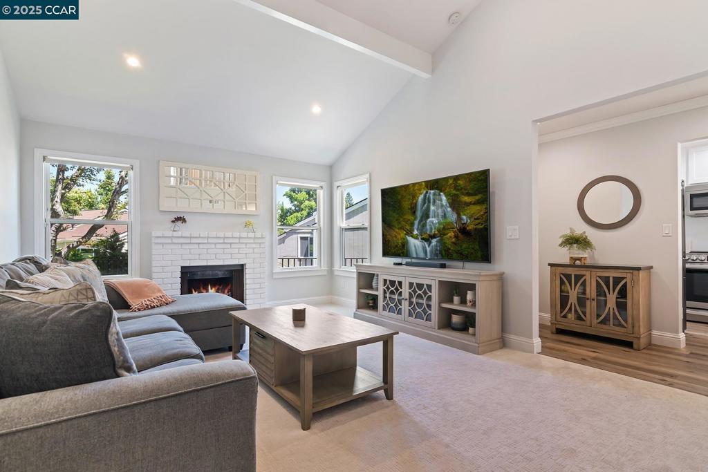 Photo of Listing #41107700