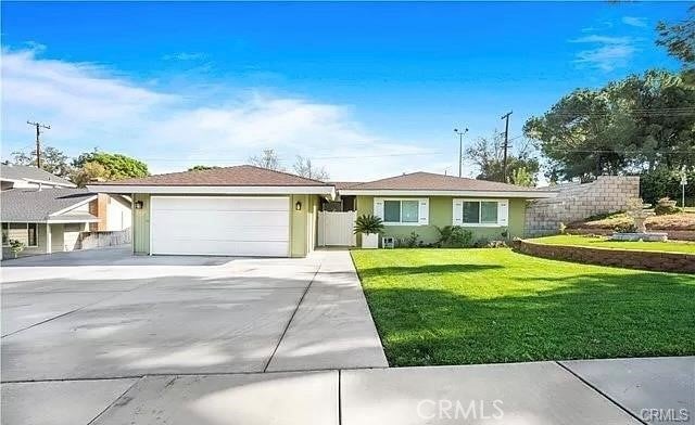 Photo of Listing #TR25180174