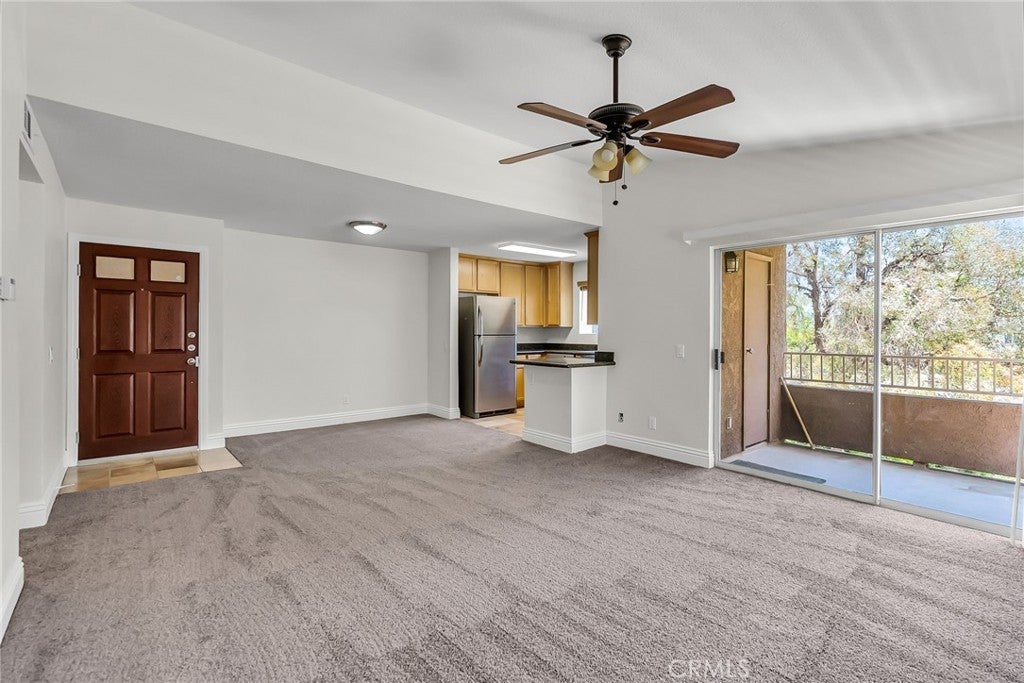 Photo of Listing #IV25179010