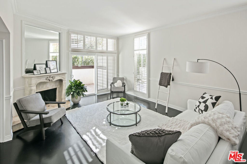 Photo of Listing #25576945