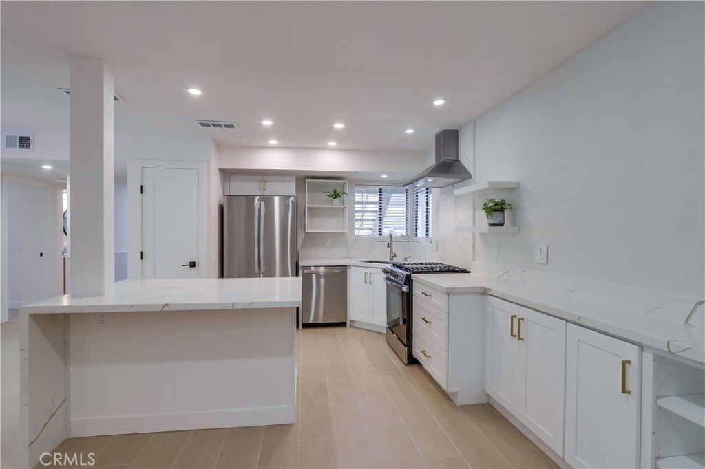 Photo of Listing #OC25180978