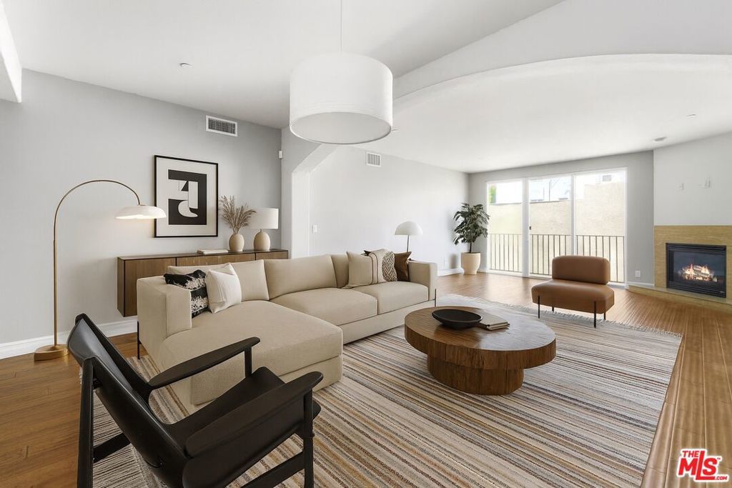 Photo of Listing #25575645