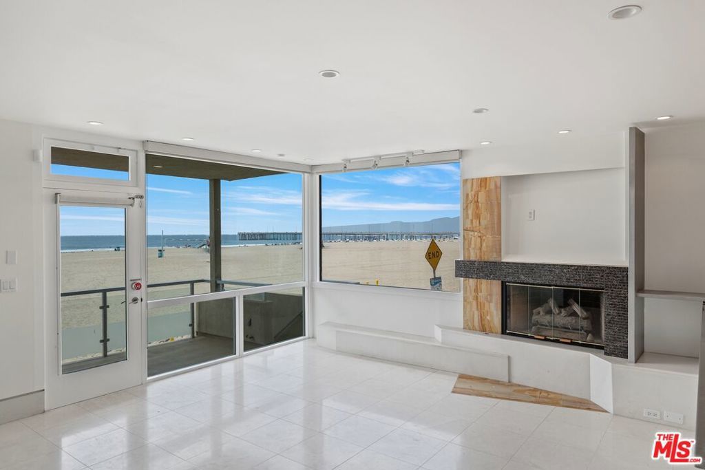 Photo of Listing #25576975