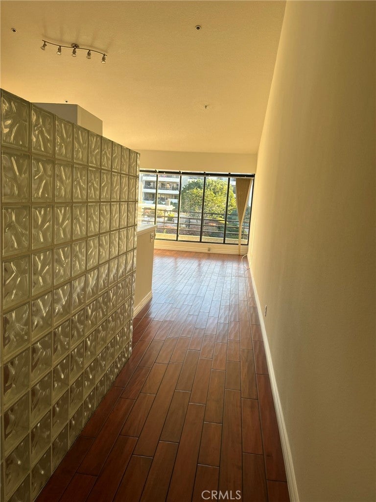 Photo of Listing #NP25182703