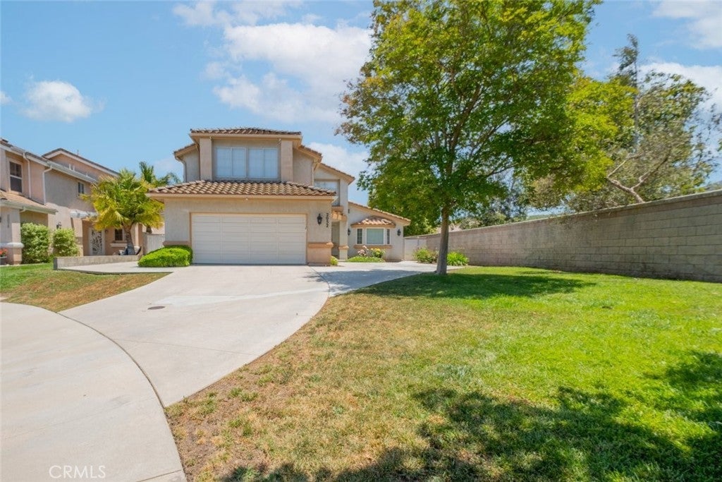 Photo of Listing #SR25181980