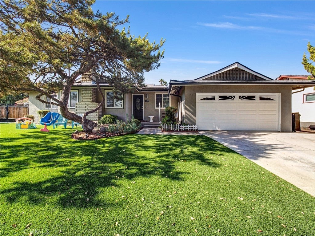 Photo of Listing #CV25182358