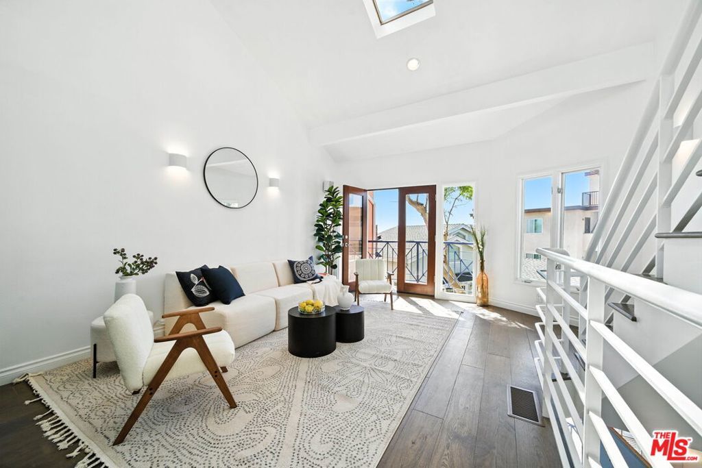 Photo of Listing #25578129