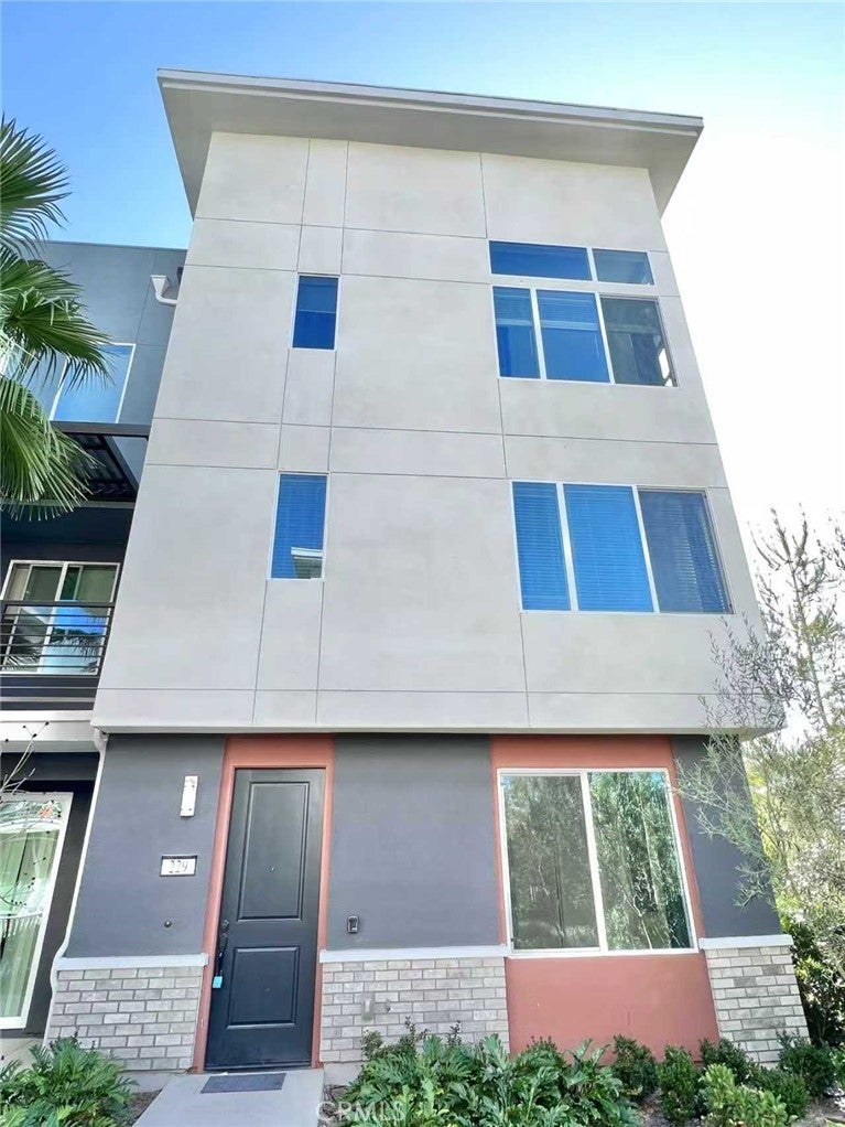 Photo of Listing #WS25183179