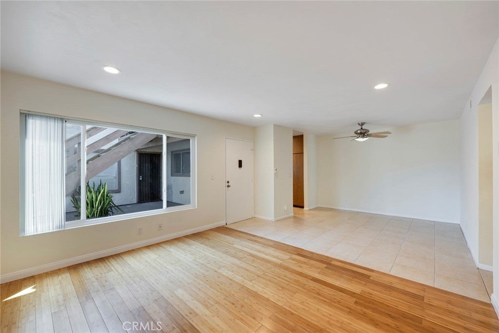 Photo of Listing #PW25183803